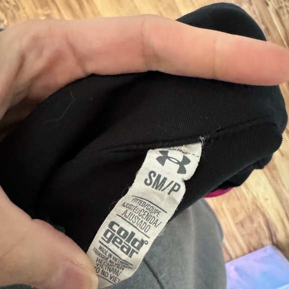 Under armour cold gear ladies half zip breast cancer edition - Picture 2 of 5